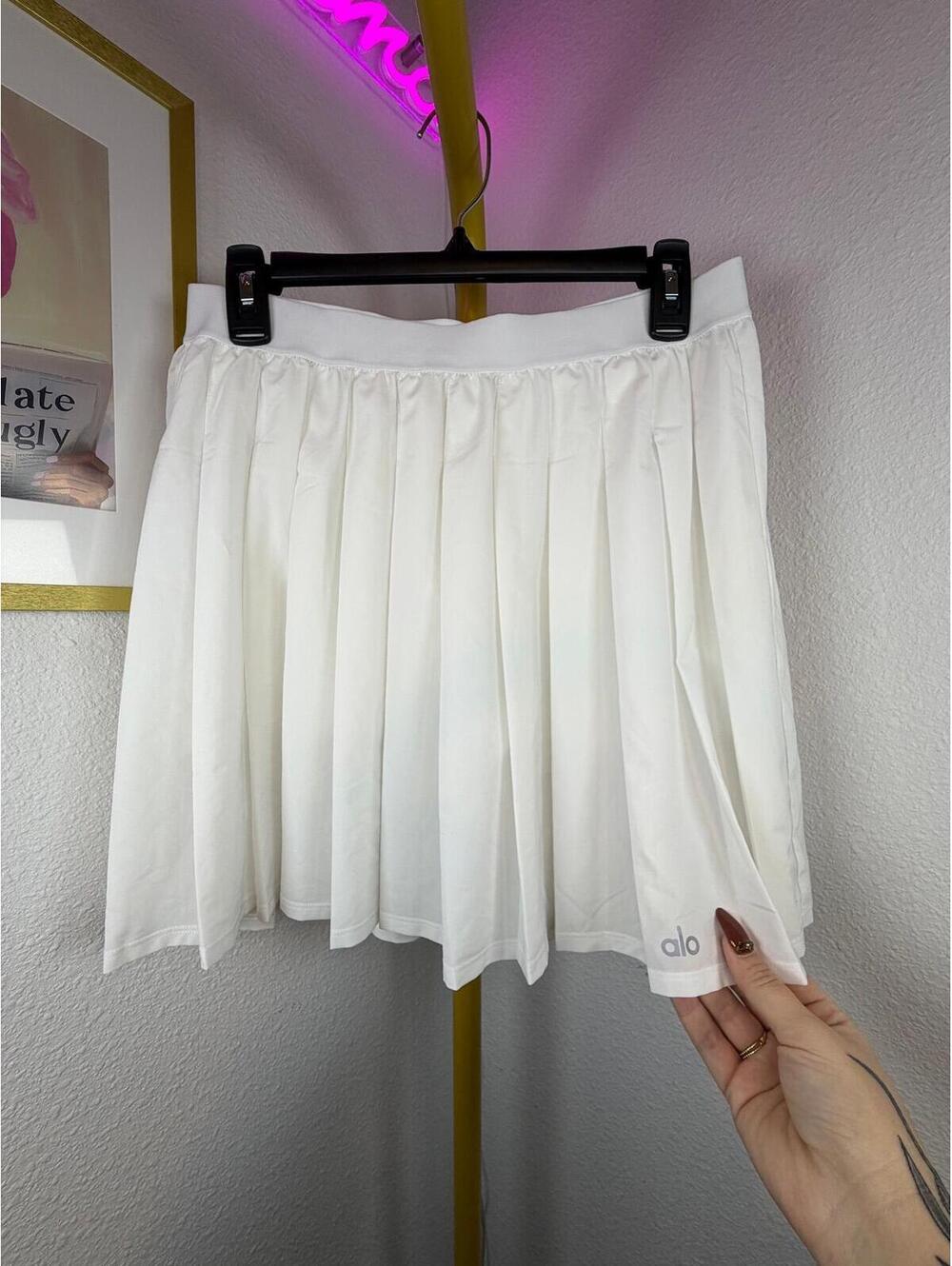ALO SKIRT - SIZE TAG CUT - LARGE